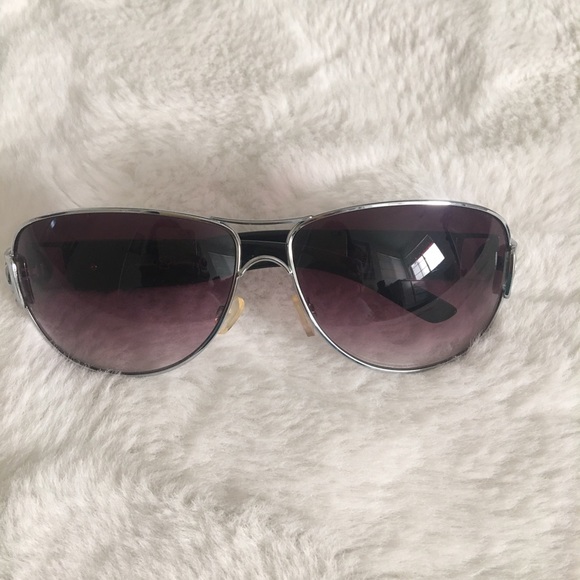 Jessica Simpson Sunglasses - Picture 1 of 6